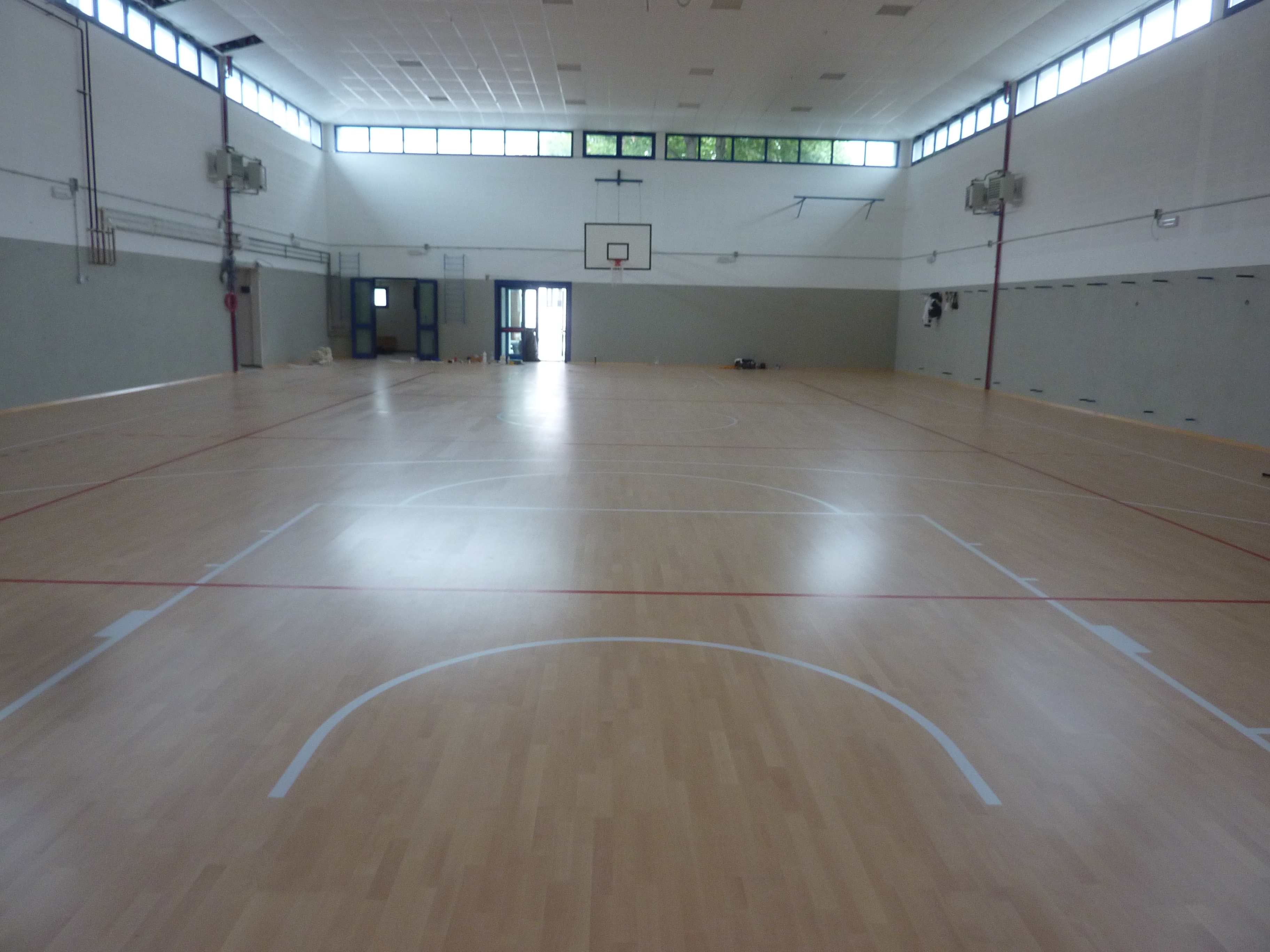 CANEVA-PORDENONE-FRIULI-VENEZIA-GIULIA-SOSTITUZIONE-PARQUET-SPORTIVO-PER-PALESTRE-2014-10